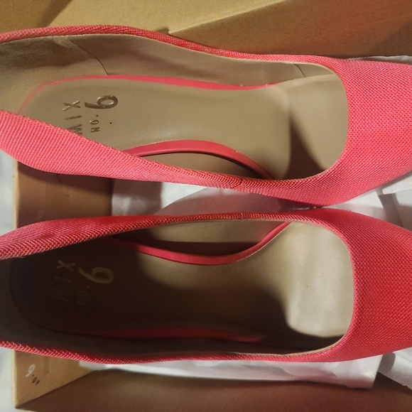 Shoes with heels - Picture 5 of 13